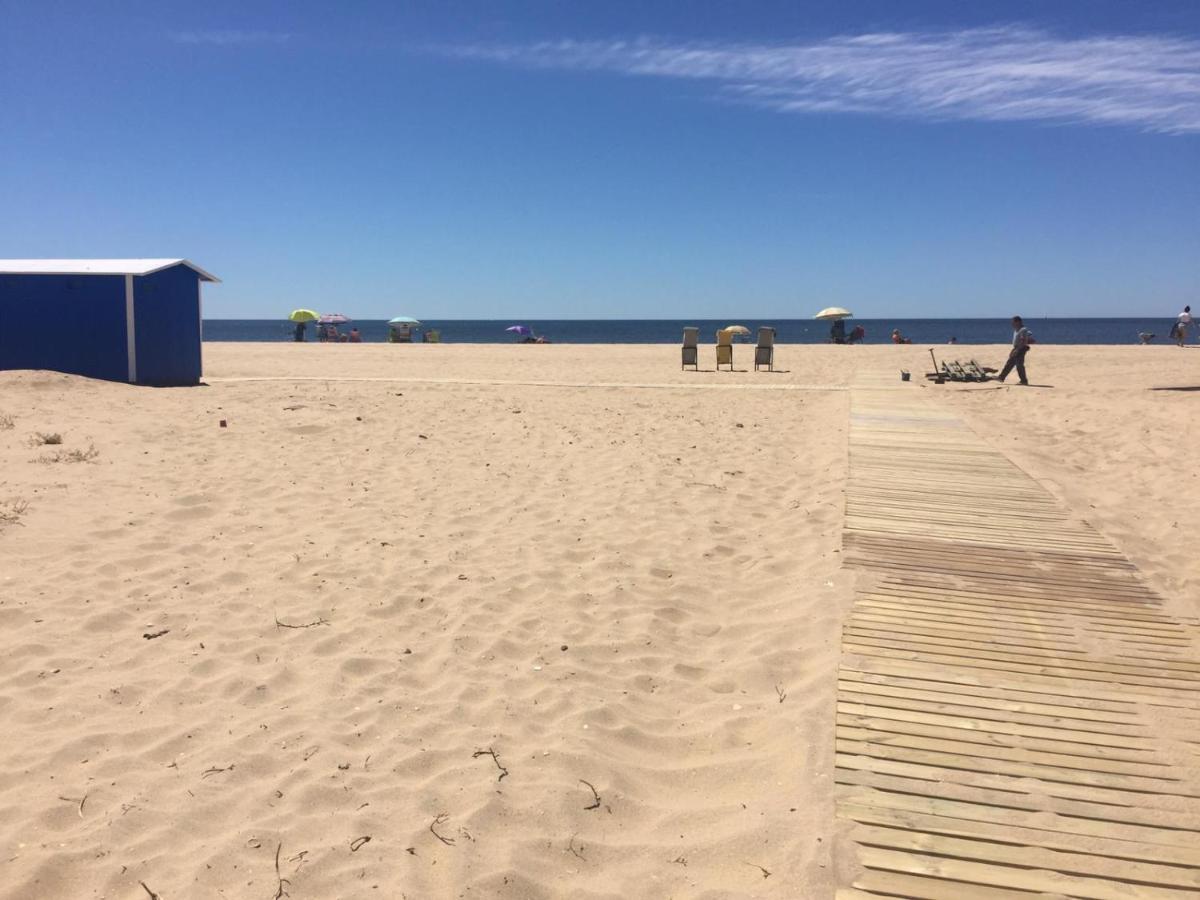 Apartamento Primera Linea De Playa Isla Cristina Urbanizacion Zarati Exterior foto