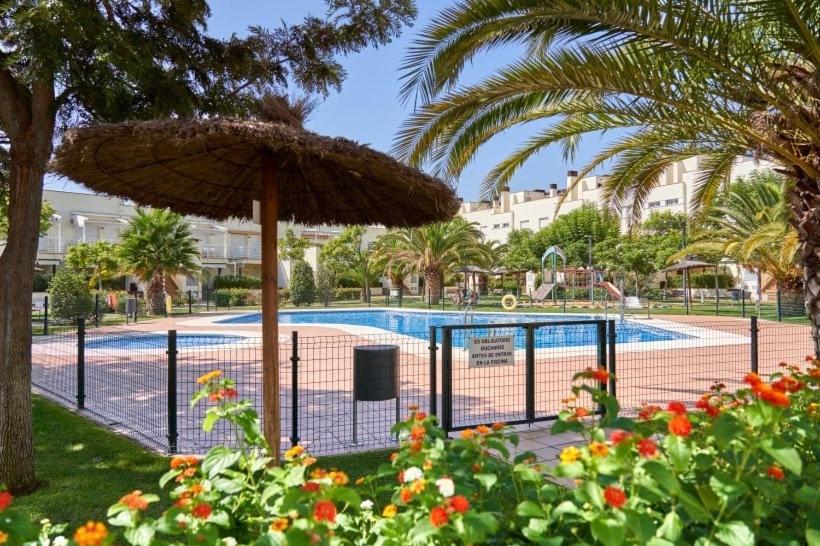 Apartamento Primera Linea De Playa Isla Cristina Urbanizacion Zarati Exterior foto
